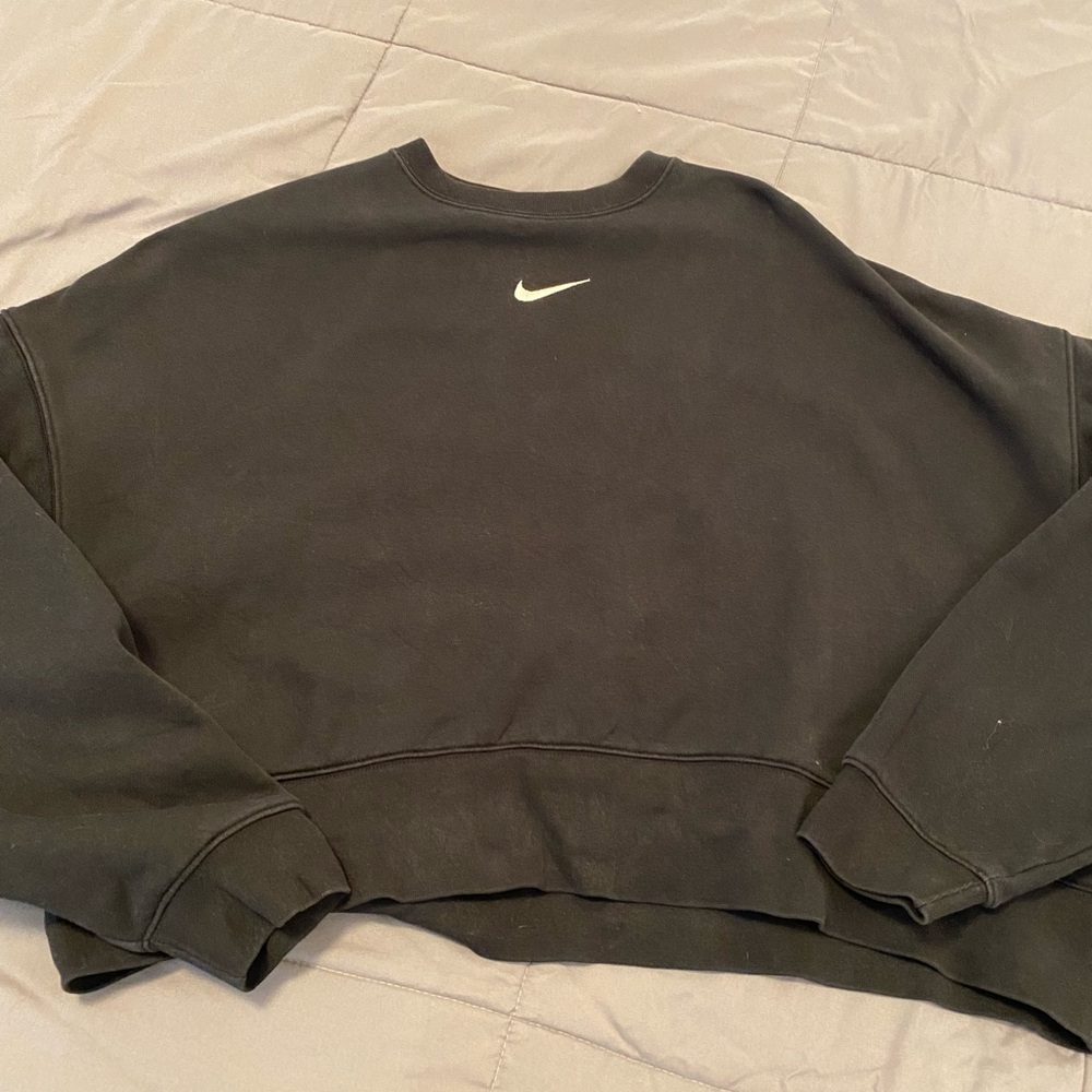 Nike solo swoosh sweater